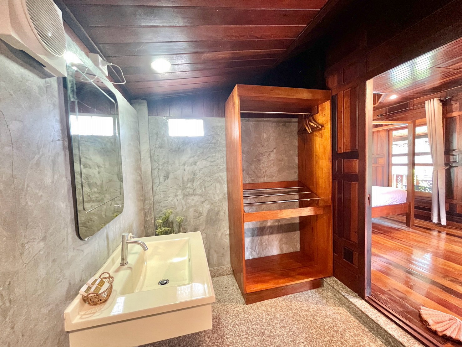 Sea Beach Bungalow